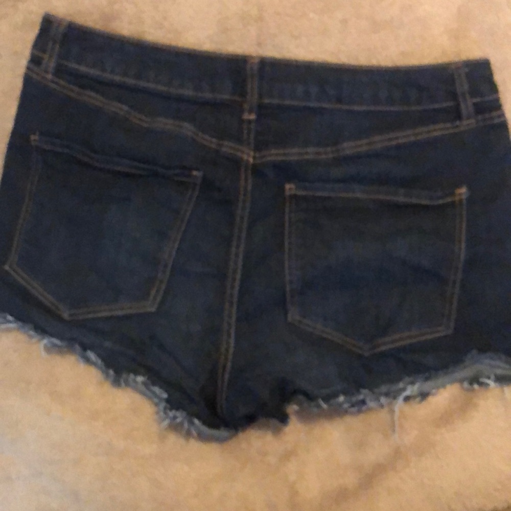 Shorts - Picture 2 of 2